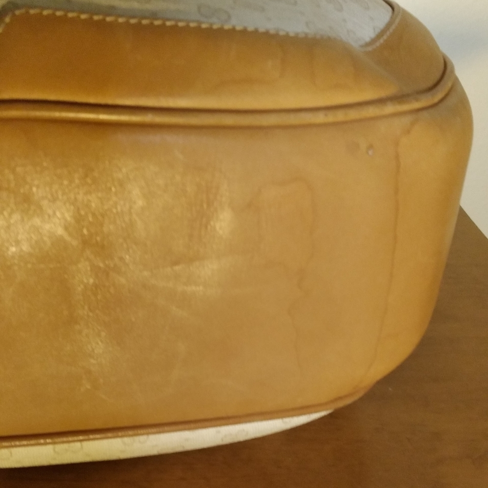 Authentic Gucci Monogram Leather Handbag - Picture 10 of 16